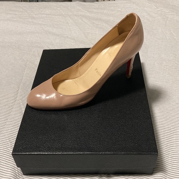 Christian Louboutin Pump - Picture 5 of 6